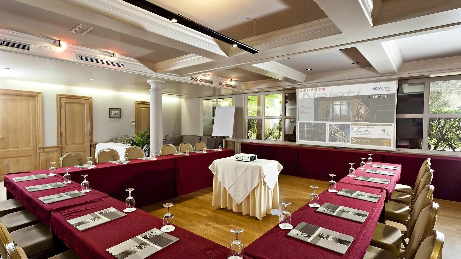 Hotel La Magnaneraie Villeneuve-lès-Avignon