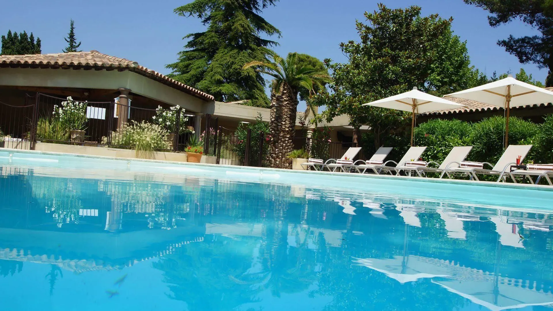 Hotel La Magnaneraie Villeneuve-lès-Avignon