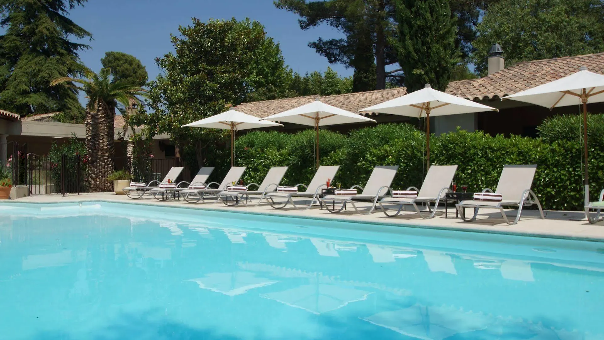 Najeti Hôtel la Magnaneraie Villeneuve-lès-Avignon 4*,  Francia